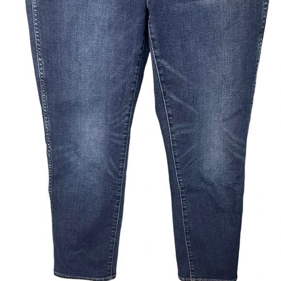 J. Crew Women’s 9” Vintage Straight Jeans Size 30 in Bristol Wash - Picture 4 of 8